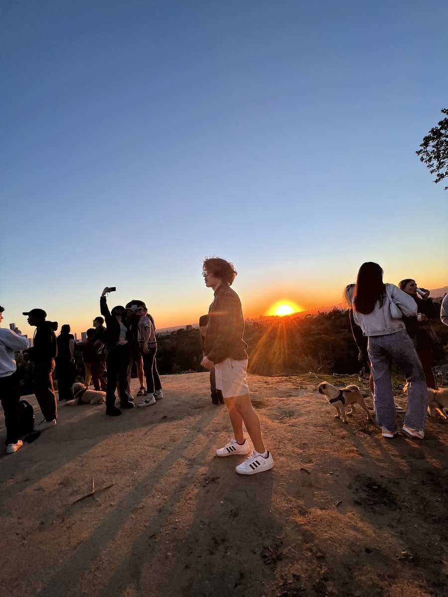 shane_soares15's tweet image. Diplos pop up was lit!!