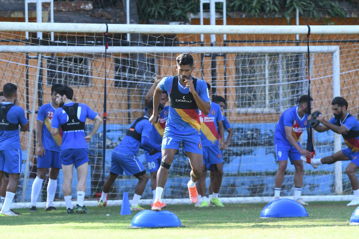 ImRaju47's tweet photo. The best exercise is the one you actually do! ⚽🏃‍♂️🏋️‍♂️💪

#JoyEastBengal #WeAreSCEB #আমাগোক্লাব #ISL #IndianFootball #LetsFootball #HeroISL https://t.co/fGleJzPTgo