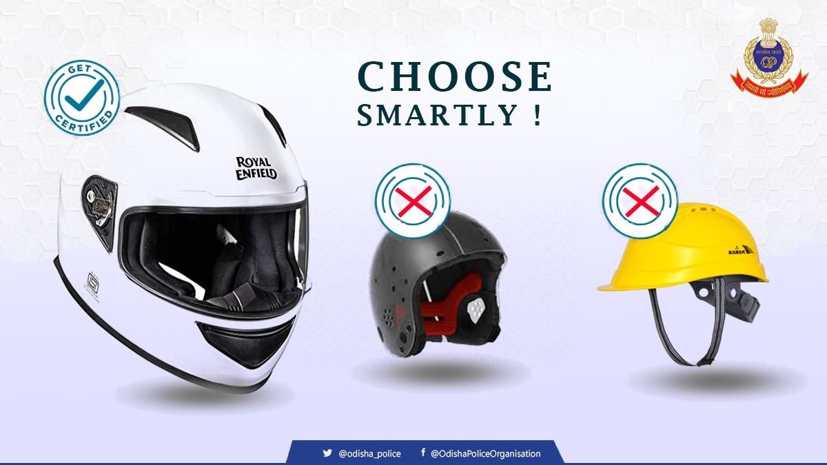 Don't use helmet for fear of Police, use it for your safety.
#safetydriving #roadsafety  #safetyfirst🪖