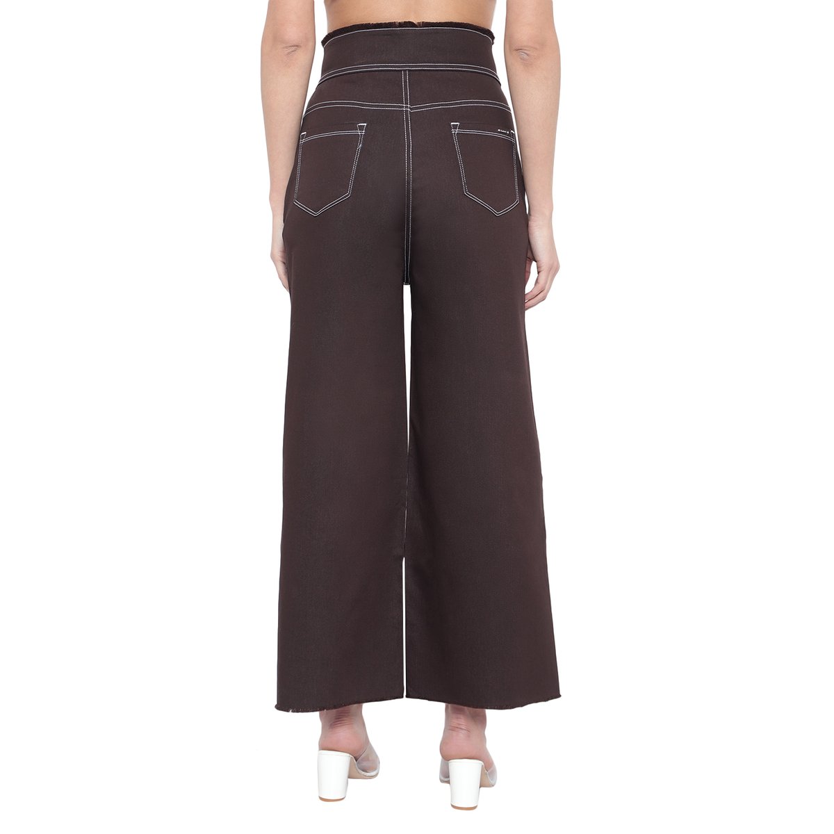 TrendsetterDEL's tweet photo. Complete every outfit with stylish #jeans from #trendsetter that are versatile, comfortable and compliment your natural style. high-waist, #StraightJeans is crafted in stretchable lycra denim fabric, to fit you just right! 
SHOP at @https://bit.ly/3Lwclbl
#flaredjeans #womenjeans https://t.co/7FQOZpRO7q