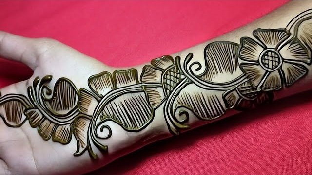 MehendiMuskan's tweet image. Watch the Beautiful Front Hand Shaded Arabic Mehndi Design 2022|Very Easy Beautiful Shaded Mehndi Design| via @YouTube 

Video Link:-youtu.be/Psj9TZFGf9s

@KendraHenna @kanitthasCrafts @A_R_TforPEACE @KanitthaRaksak1 

#mehndi #mehndidesign #arabicmehndi #hennamehndi #HugDay