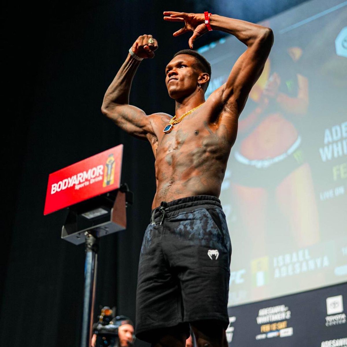 stylebender's tweet photo. When you know…you know! 👁⚡️
#UFC192 in this same arena, I snuck onto the scales after weigh ins to practice posing for my moment in the UFC. Security yelled at me 😂. 7 years later I’m headlining this bitch just like I’ve always seen in my vision.
So yea…#itwaswritten #player1 https://t.co/8B8eYRGdP5