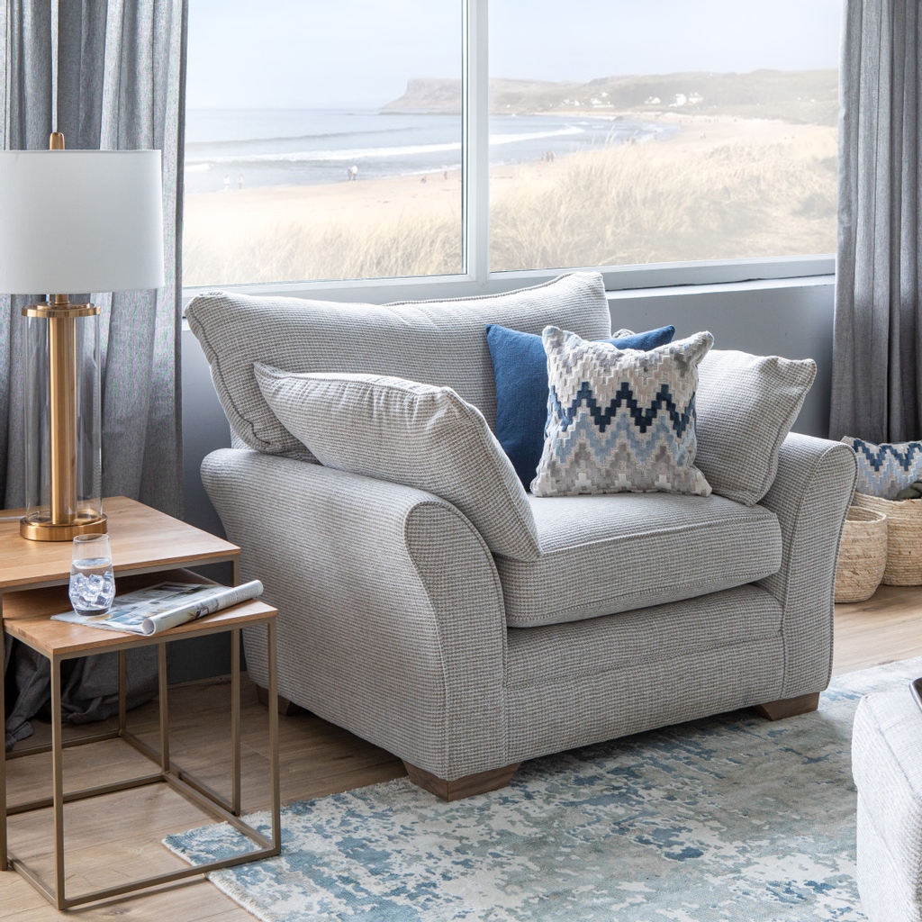 EZLivingFurn's tweet photo. Calm vibes with the Strata sofa 💙 https://t.co/SoVPS0eX4P