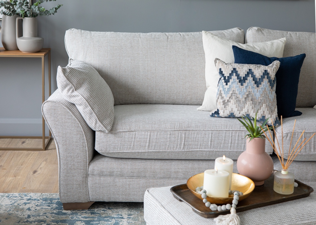 EZLivingFurn's tweet photo. Calm vibes with the Strata sofa 💙 https://t.co/SoVPS0eX4P