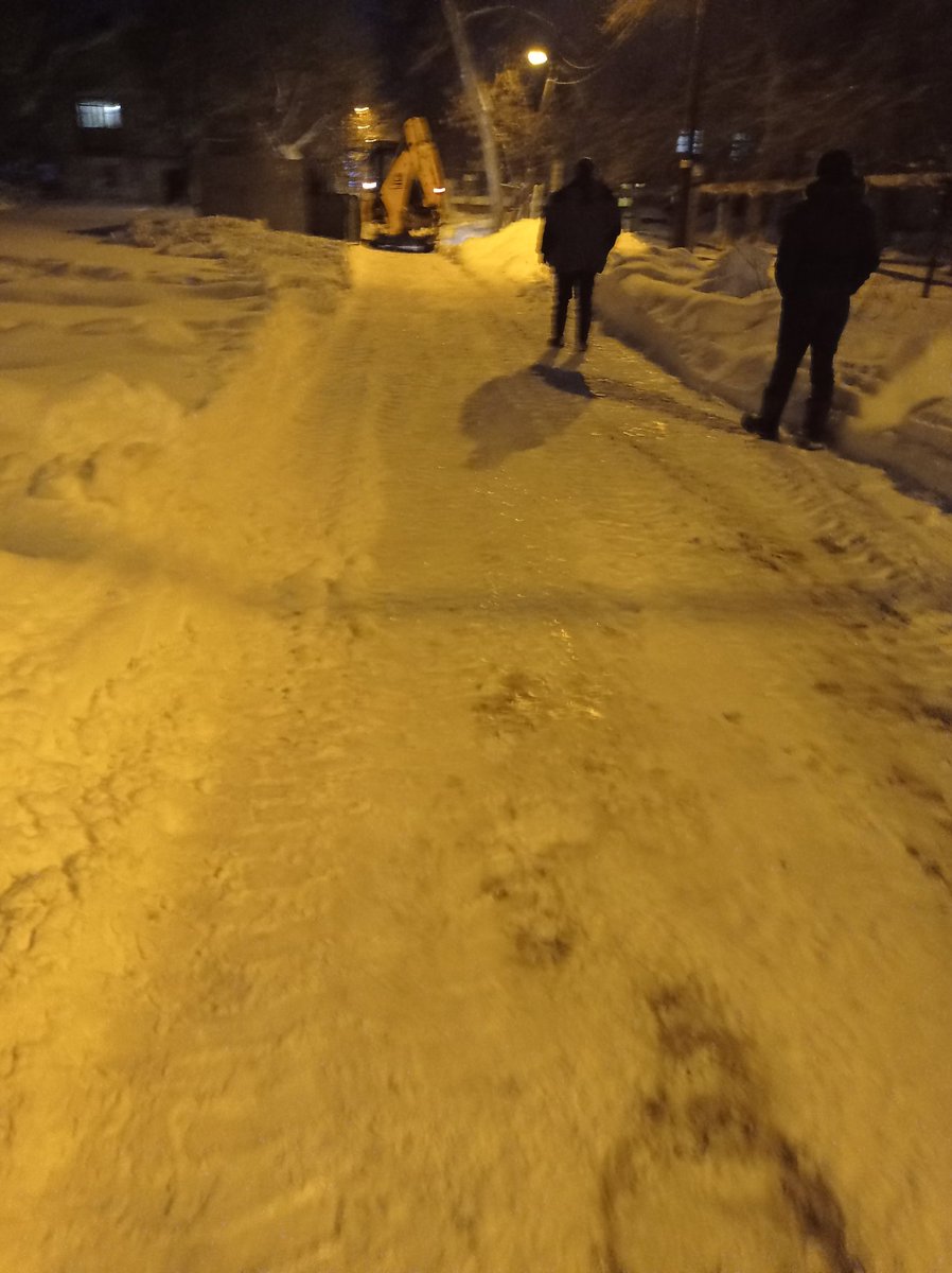 FD116Rss's tweet photo. Механизированная уборка территории Зелёная 19, Медицинская 9, 11 @GuruDim  @kuibadm @krotkov_s @AA_Korobkov @RjnTvmVFS4vBtTm https://t.co/OwJiam6WRl