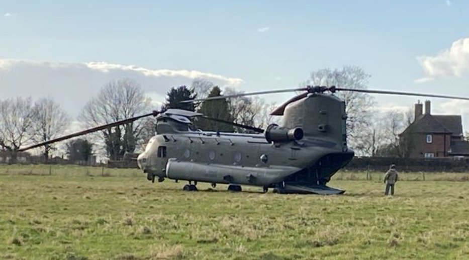 Sometimes strange things happen right outside your door!
edp24.co.uk/news/raf-chino…