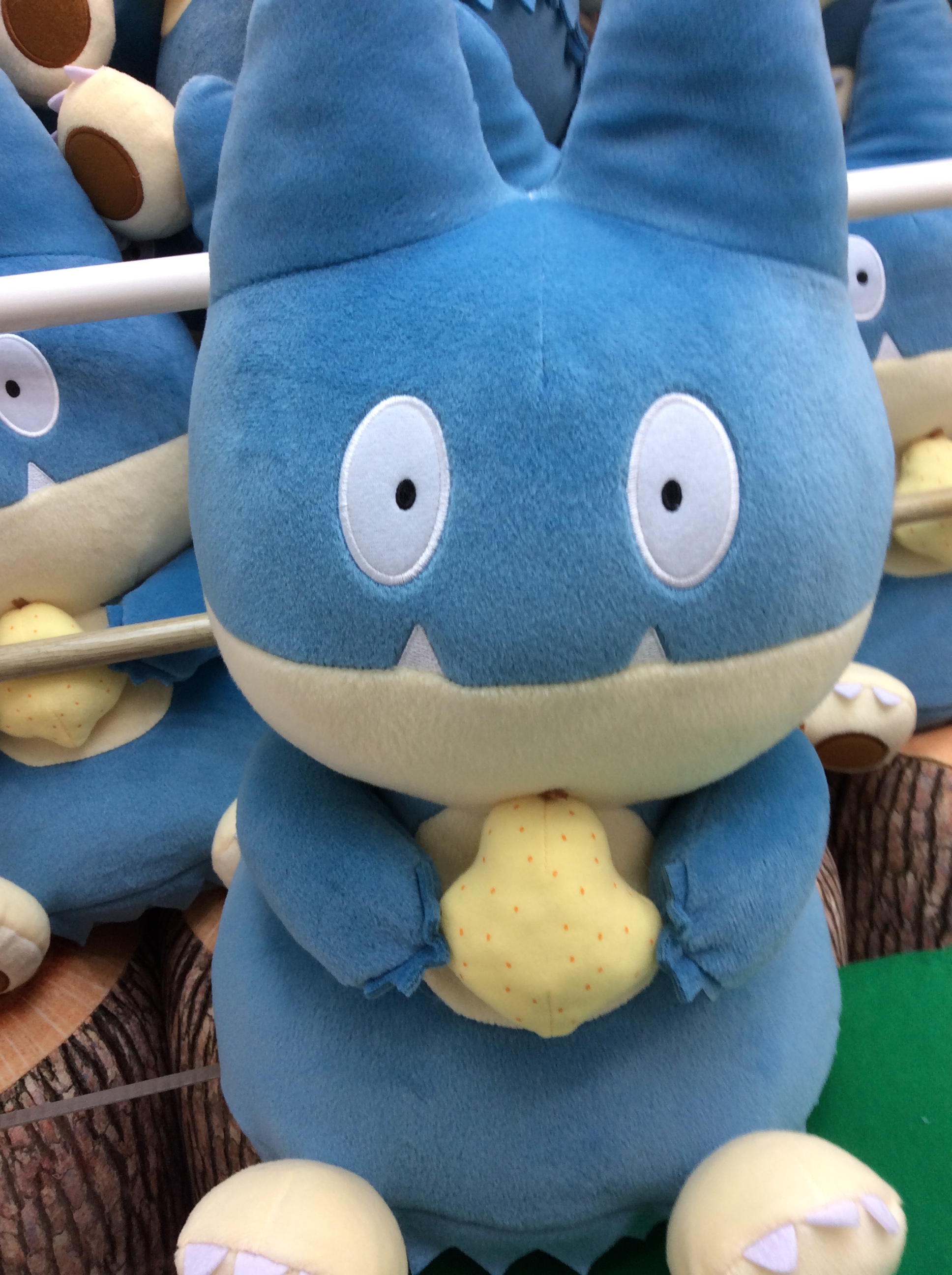 スーパーノバ天童 ポケットモンスター もぐもぐタイム めちゃでかゴンベぬいぐるみ 本日投入致しました 40cm超えの特大サイズです W ゴンベ ポケモン スーパーノバ天童店 T Co 4z2eh6xfes Twitter