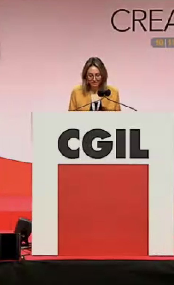 FisacToscana's tweet photo. Alessandra Cialdani delegata toscana di #MPS intervenendo all’ass nazionale CglGIL pone ancora all’attenzione della Confederazione il tema della difesa della più antica banca italiana del rinnovamento generazionale della Cgil e il rafforzamento del ruolo dei delegati ⁦ https://t.co/aGGqsmUzPl