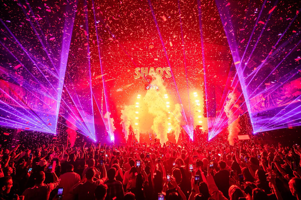 ShaqsFunHouse's tweet image. LA THAT WAS A CHAMPIONSHIP GAME 🏆 Huge thank you to everyone that was apart of our unforgettable night! 🥳🎉 See you next time, at @shaq’s Fun House presented by @FTX_Official ! 🎪