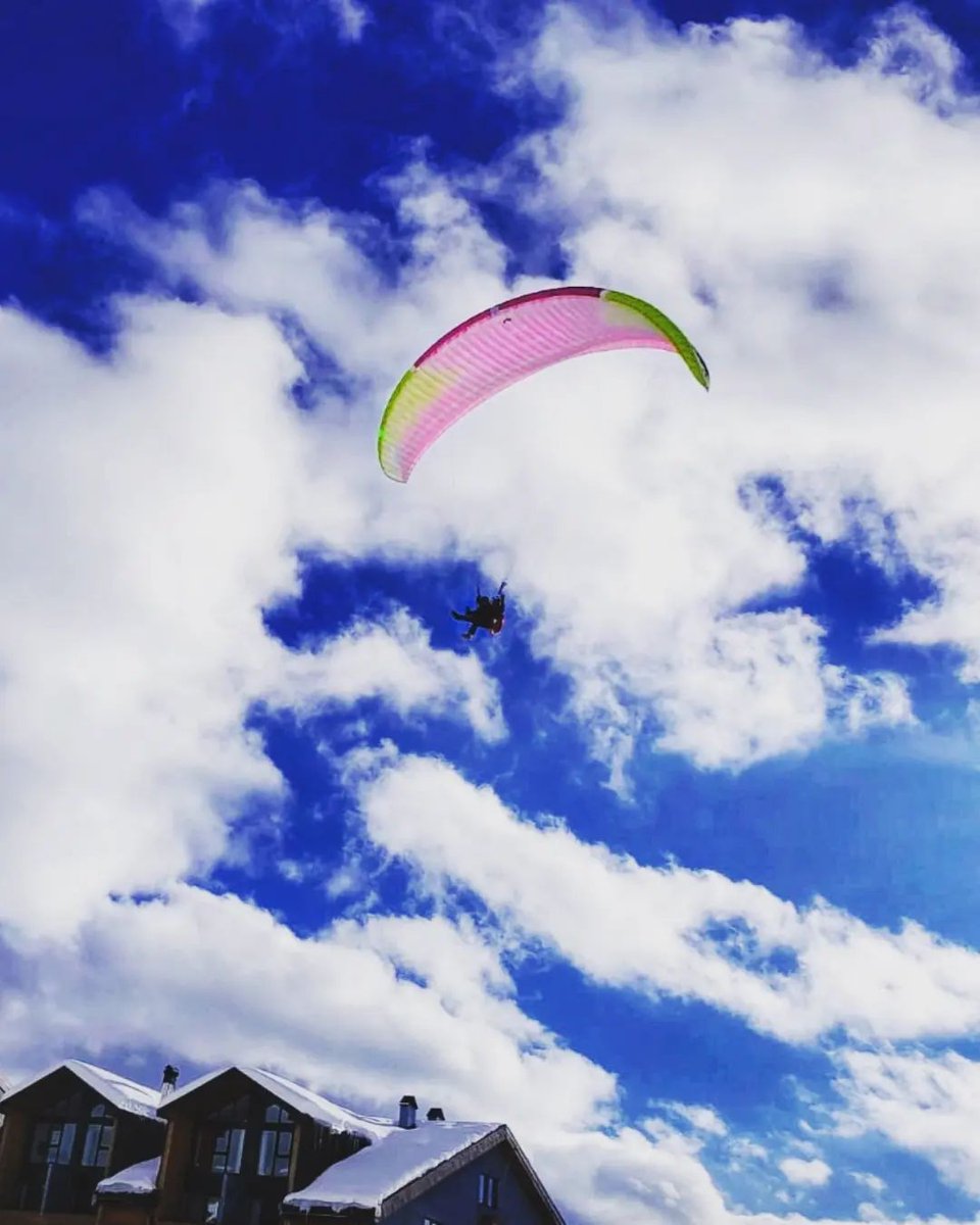 teoo_elo's tweet photo. #geowingsparaglaiding #georgia #gudauri https://t.co/bsB445oSwi