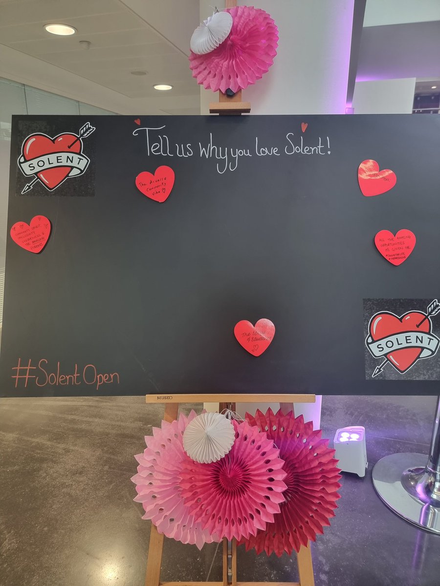 SolentUni's tweet photo. Love is in the air at todays Taster Day. We're showing love for Solent and ready for Valentine's day. We hope you all enjoy your visit and don't forget to tag us in your posts ❤
#LoveSolent #ShareTheLove #SolentOpen #WeAreSolent https://t.co/R7SuFFObwi