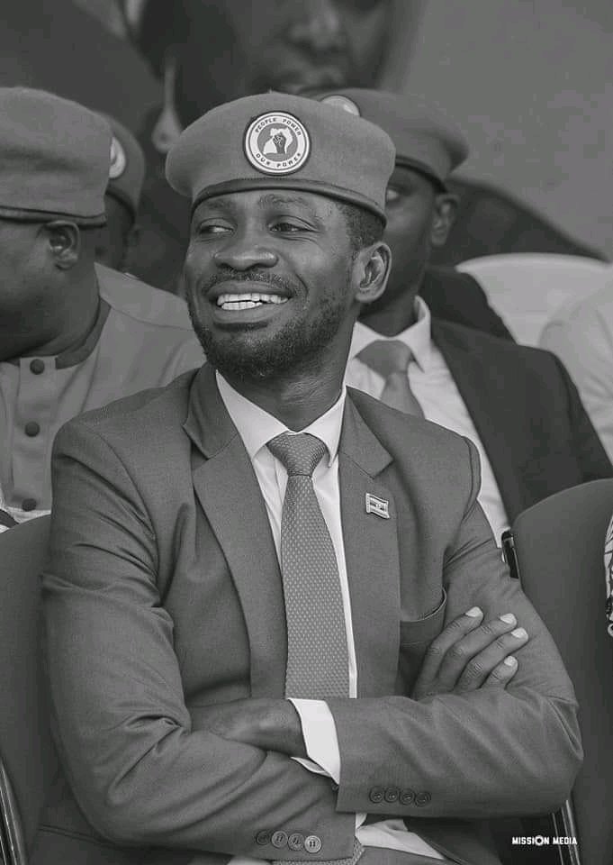  HAPPY BIRTHDAY MR.PRESIDENT ROBEKYAGULANYI. AKA   
