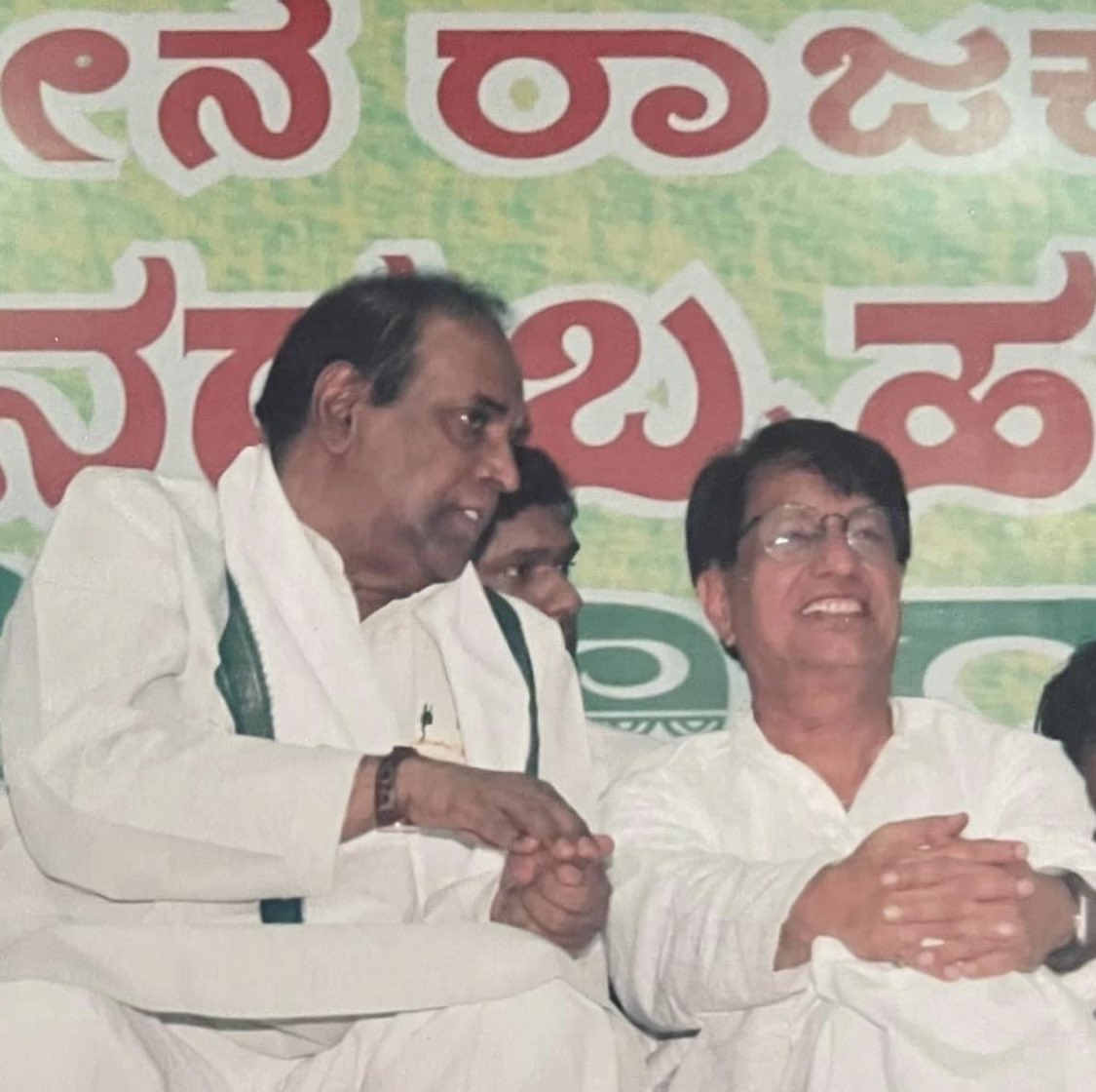 RaghuExMinister's tweet photo. Remembering my Friend,@RLDparty Former National President and Former Central Minister Chaudhary Ajit Singh ji on his Birth anniversary,We both together worked as National General Secratary’s of #JanataDal Under the Leadership of V.P.Singh Ji https://t.co/uMse8My7YL