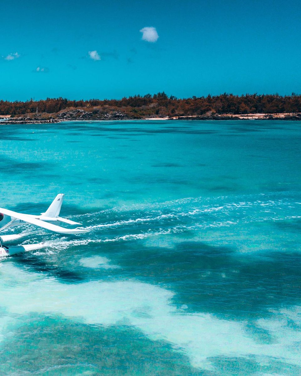 Experience the thrill of the Seaplane and immerse yourself in a sea of sensations.

Are you looking forward to experience breathtaking eye views of the turquoise lagoon?

👉Book your stay now: bit.ly/3oqLYJP