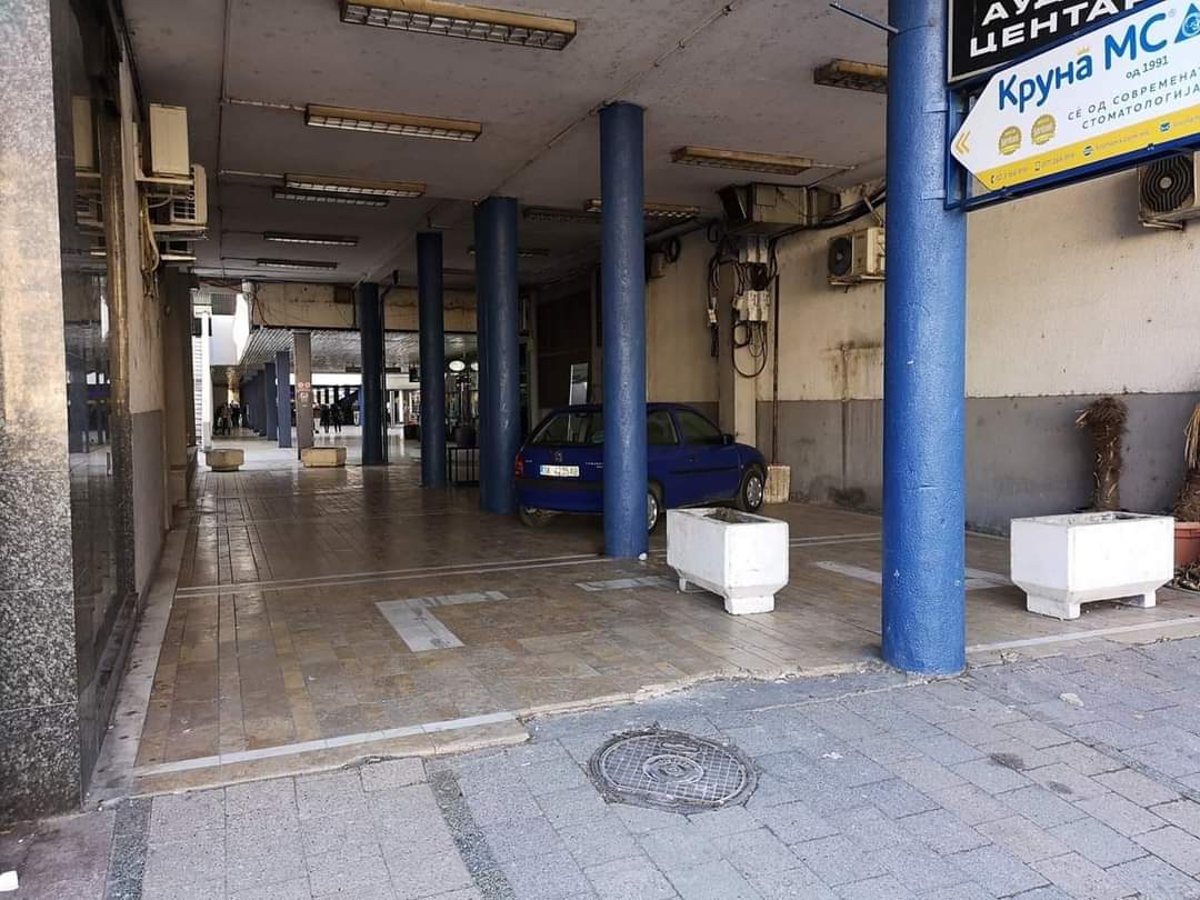 Идиот у ГТЦ!!!