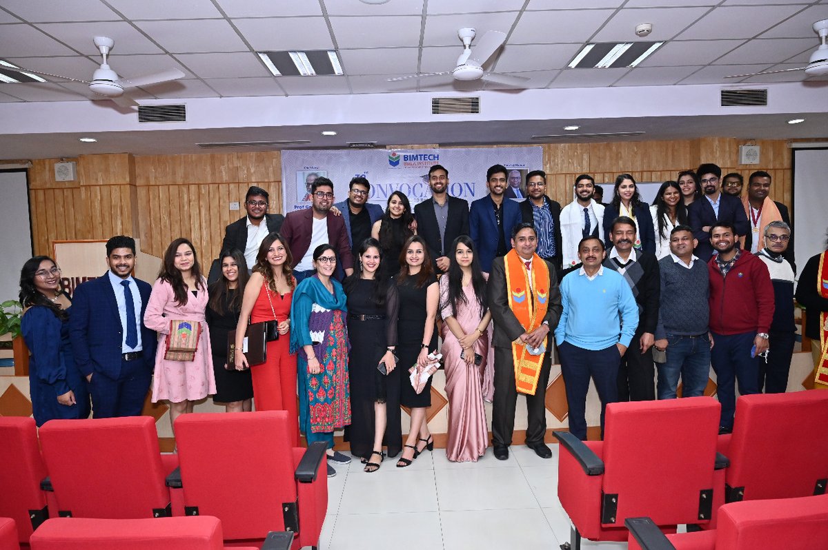 BIMTECHNoida's tweet photo. #BIMTECH is proud to announce the successful completion of our #32ndconvocation Ceremony. Prof. Ganeshi Lal, Hon’ble Governor of Odisha attended the ceremony as Chief Guest and Shri Deepak Bagla, MD and CEO, Invest India was the Guest-of-Honour.
#Convocation2020 #LifeAtBIMTECH https://t.co/24ScGSjNK4