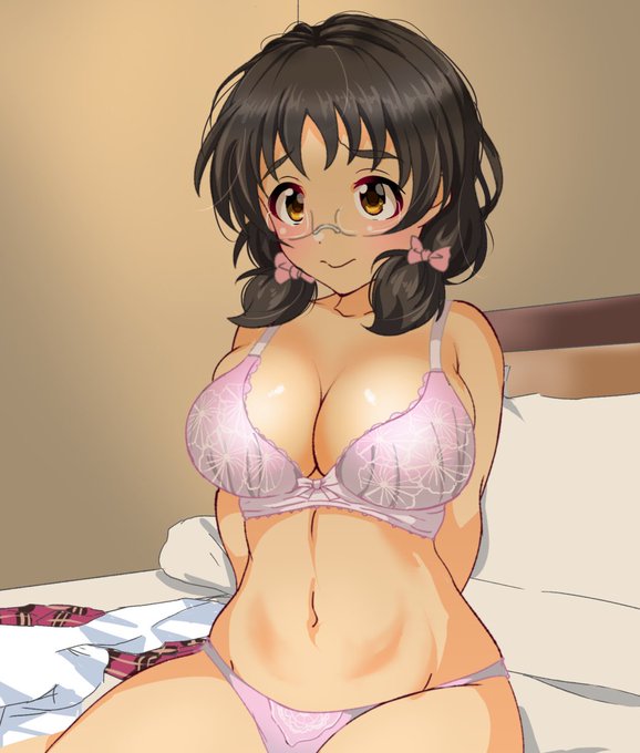 #ブラジャーの日 