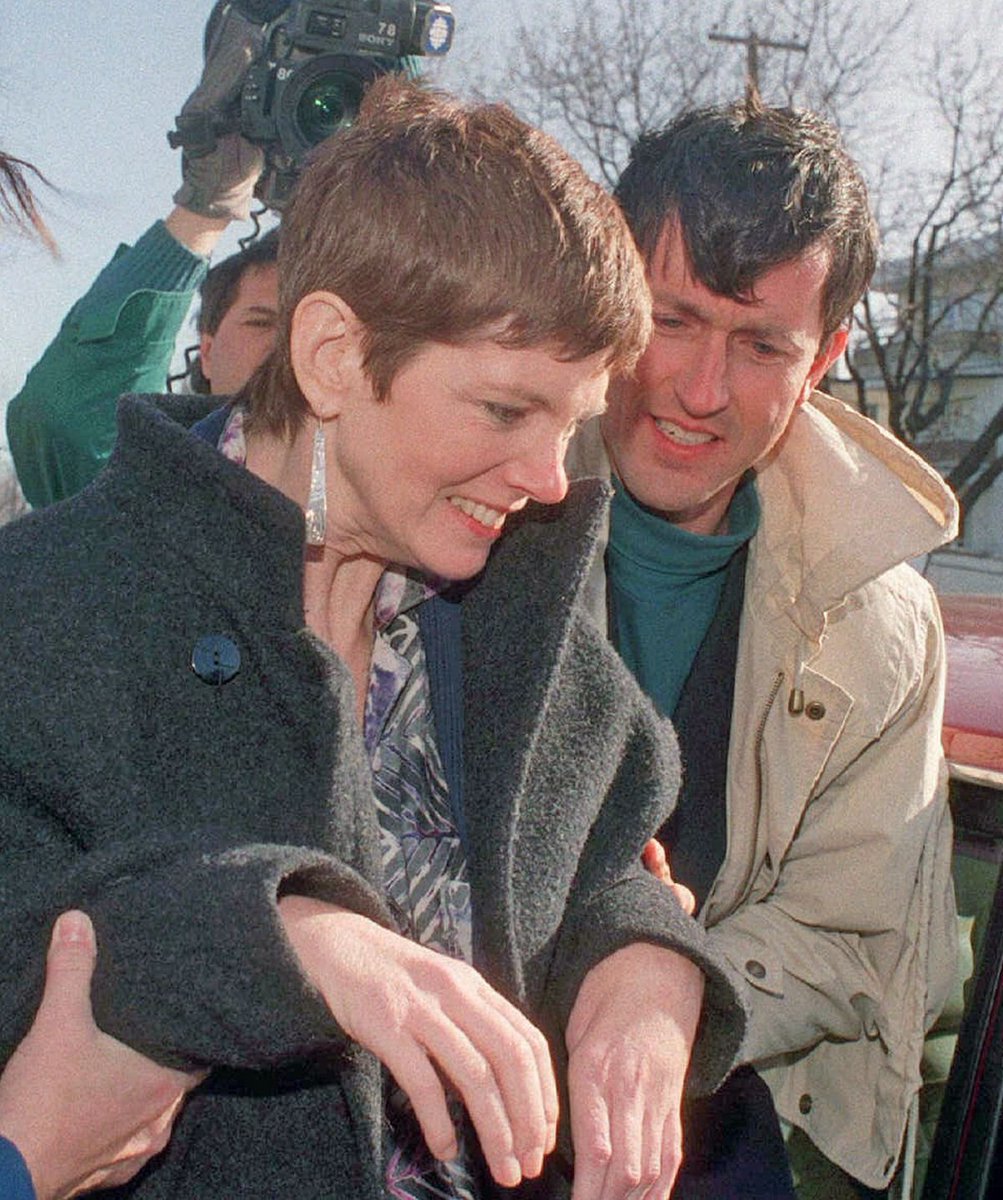 SvendJRobinson's tweet photo. Today 12 Feb is the anniversary of the death in 1994 of an incredibly courageous woman, my friend Sue Rodriguez.  Sue led the fight for the right to die with dignity when she chose, and respect for the rights of people with disabilities. Honour her memory and keep up the fight❤️ https://t.co/Uweewk3zaU