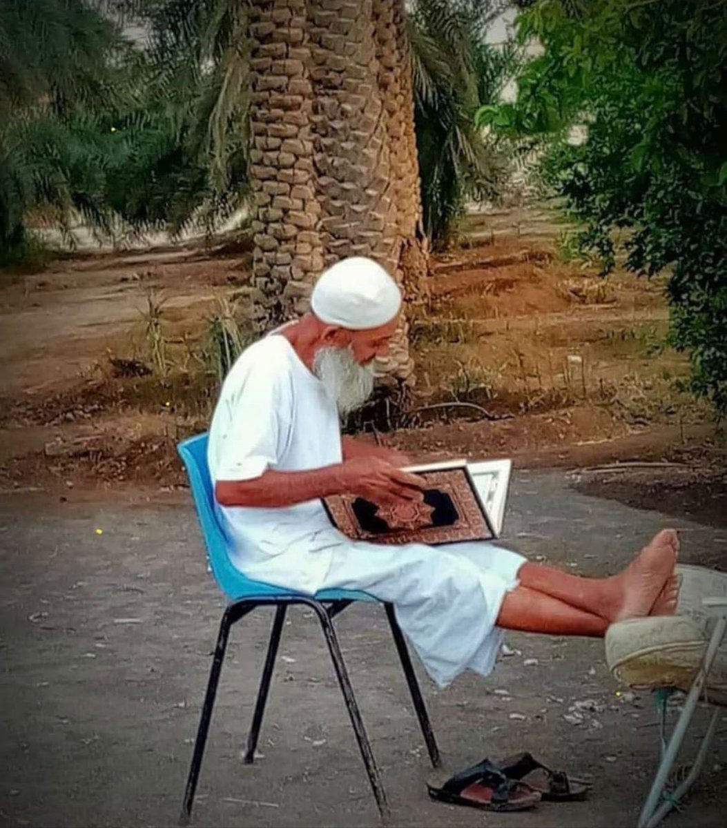 #صباح_السعاده 

يا بني .. ثِق أن الدعاء يعيدُ ترتيب المشهد
     ولا يرد القضاء إلا الدعاء ✨✨