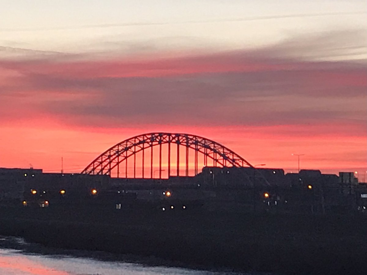 Morning has broken………Het is zaterdag en weer tijd voor Studio De Witt. Stem af op Drechtstad FM en Papendrecht FM van 10.00-13.00 uur voor nieuws, actualiteiten, opmerkelijke gasten, cultuur en politiek.