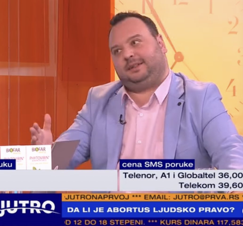 anjastanisic's tweet photo. a čekajte, hoćete da mi kažete da su ovo levo što se bori protiv abortusa i ovo desno što tuče ženu ista osoba? 
* pretends to be shocked * https://t.co/LPuvjwU4dZ