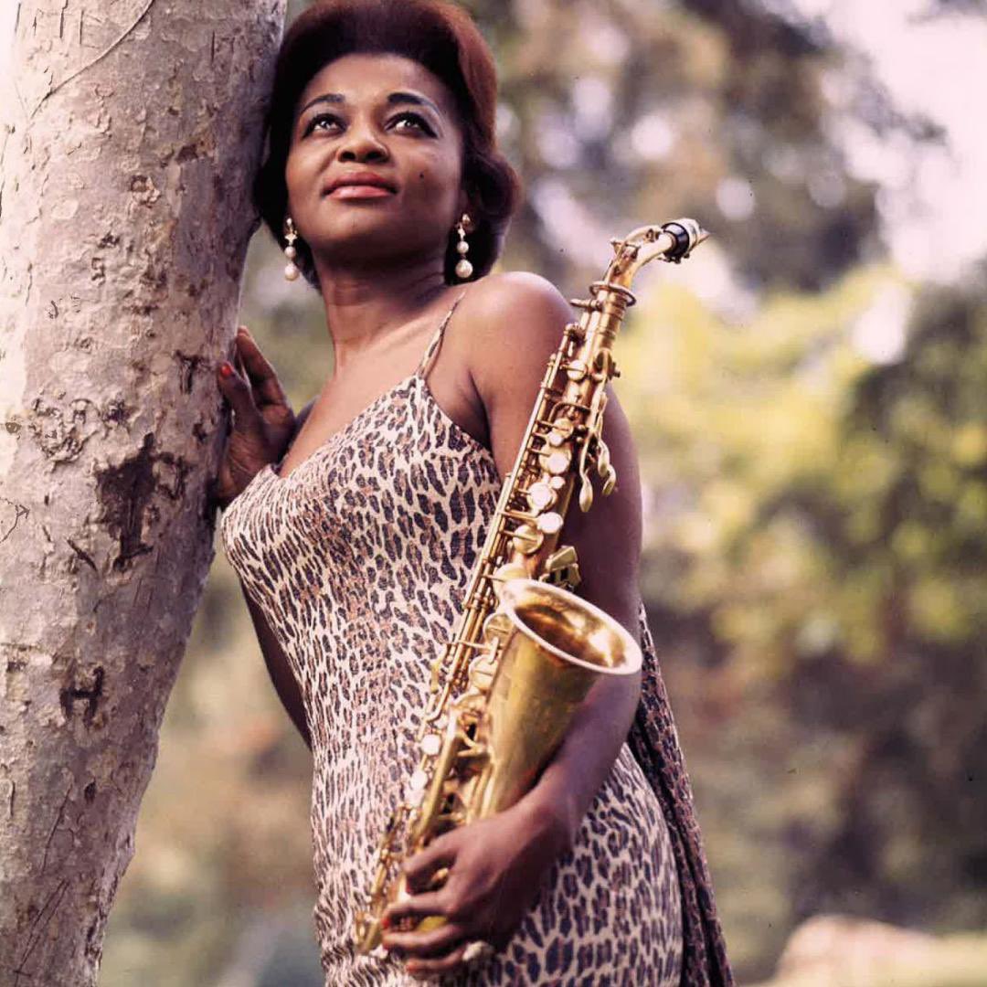TheDynamicMiss's tweet photo. I’m so sad to hear of the passing of the great saxophonist #ViRedd. I met her early in my career & we did gigs together with #MarthaYoung & #RichieGoldberg. A bold player, a beautiful friend, & a big inspiration to me and many others. A long life well lived. Rest In Peace Elvira. https://t.co/z9ABzcQa0N