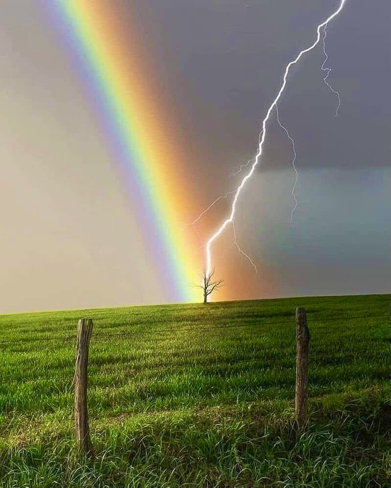 LakotaMan1's tweet photo. Wigmunke (rainbow) and the wakinyan (thunder beings) forming a perfect union. According to Lakota mythology— rainbows are the children of the sky people, they are said to represent the two-spirit nation. 🌈 https://t.co/o4wqYnBHDH
