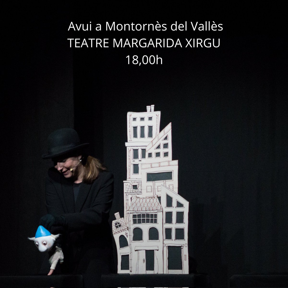 Siempre me gustó esta frase de Paul Claudel " la marioneta no es un actor que habla sino una palabra que se mueve".
Si queréis ver poesía en movimiento venid a disfrutar hoy de "Nube Nube".
Seguimos soñando otros mundos .
#giranubenube 
#periferiapuppettheatre