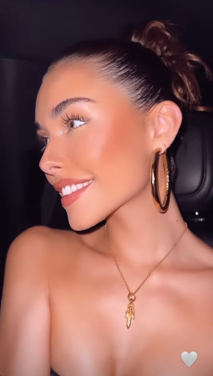 MadsBeerPosts's tweet image. Madison Beer via Instagram Stories 📸🤍