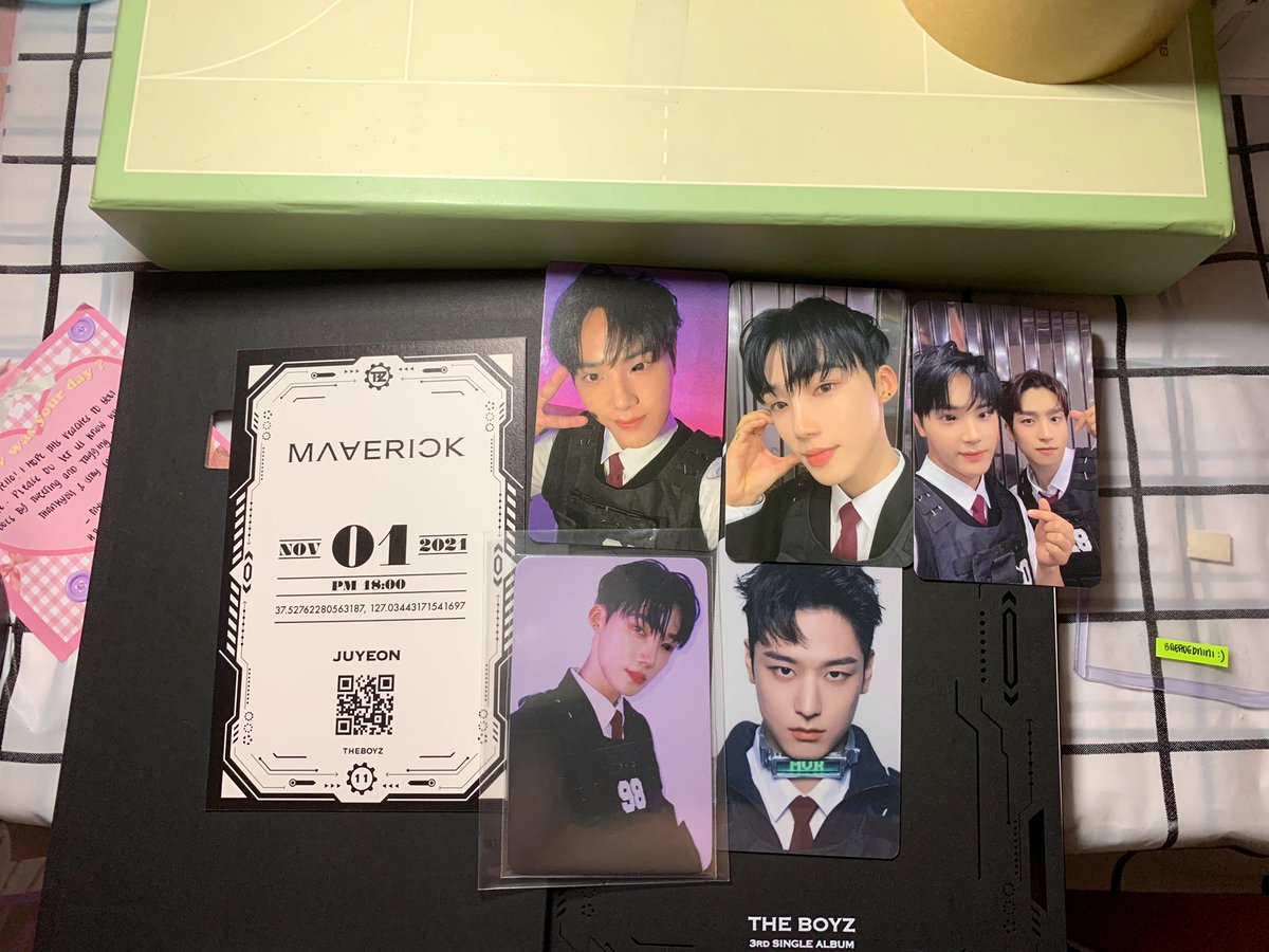 breadednini's tweet photo. received my maverick album today. thank you always @jyujaes and also @jyuthings for packing it safely po. til our next transaction❤️ #jyuthanks #sethsfeedbacks
nakakahalata na ko chanhee. bakodero era is real. ❤️🥺🌸 https://t.co/uAJIaf5BKg