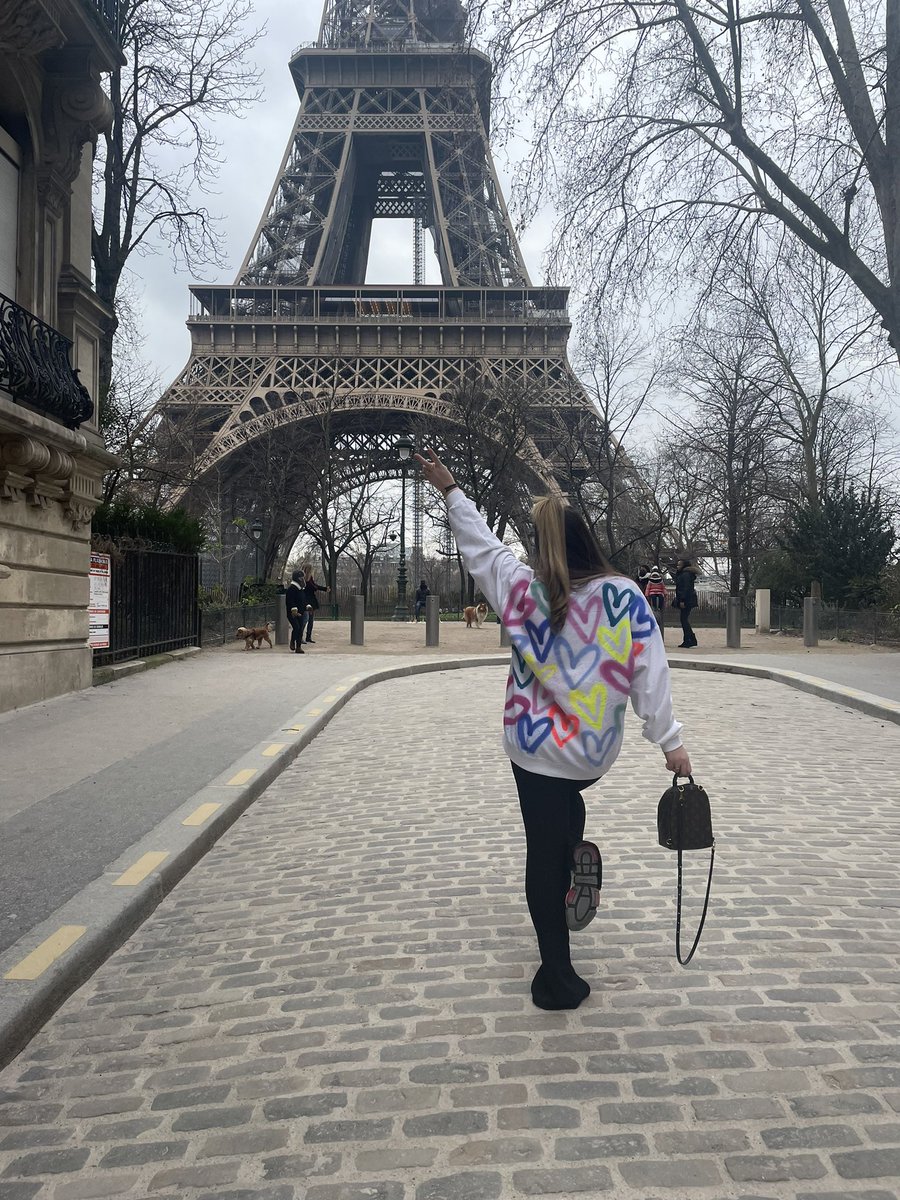 maisrutherford's tweet photo. Parí🇫🇷 https://t.co/YbPfPIKpYn