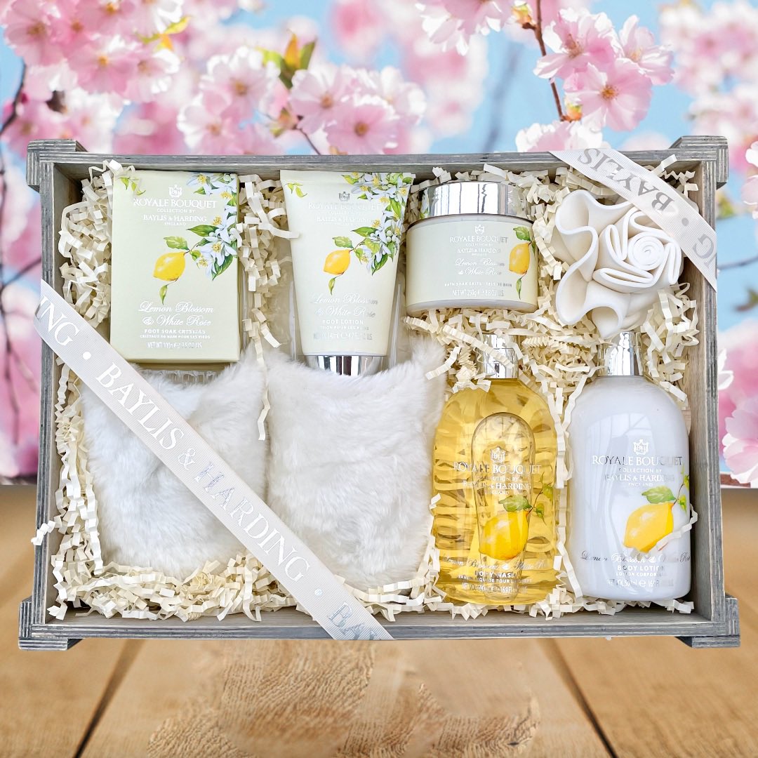 JuteAdoreHamper's tweet photo. Spring is nearly here and nothing smells as fresh as Lemon Blossom and White Rose 🌼🤍 The perfect #MothersDay #gift

https://t.co/aww2TjMJ9n

#UKGiftAM #UKGiftHour #SpringGiftsDay #shopindie #shopsmallbusiness https://t.co/ieb2lh9UEU