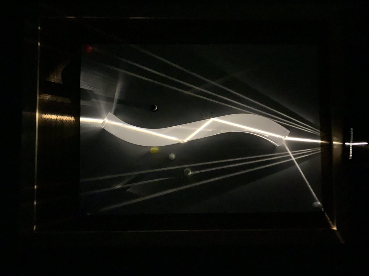 UptonDept's tweet photo. Meanwhile Y12 are investigating light - total internal reflection is useful in communications and medicine. #physicsiscool #lovephysics https://t.co/WRpxM3dGJ4