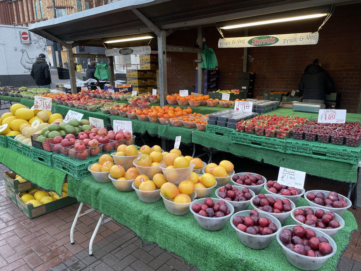 MarketOutdoor's tweet photo. 🥰😍Love is in the air at Leeds outdoor market today🥰😍

🍓🍓🍓why not Say it with strawberries🍓🍓🍓

We’ve got plenty for you to choose from😊
Call down today and grab a bargain or 3,
Quality produce at amazing prices🤩🤩
@damianjwarner @LeedsMarkets @JimBinary https://t.co/qbvnpLPmIY