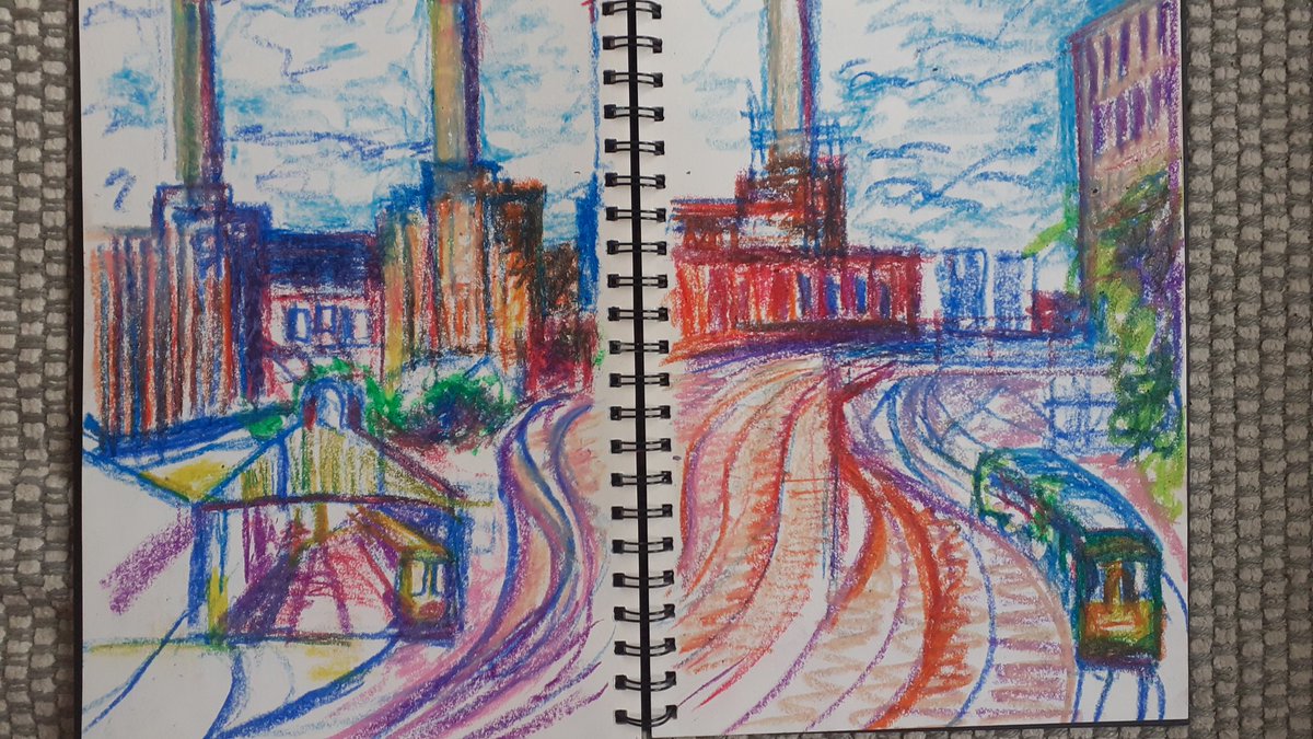 Enjoying developing new sketches for my paintings using my lovely oil pastels which I found @scrapstoreGlos. Lovely and what a bargain. Worth a visit if you are in Gloucester for all artists
#Gloucester #painting #sketches