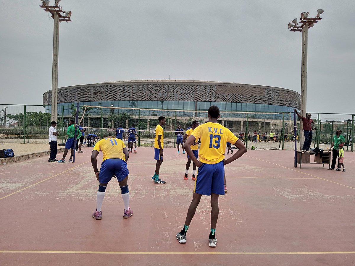 KVC_Capa's tweet photo. We are in a friendly against #BKVolleyballClub
#KVCcapa💪💪💪
@BankofKigali @Rw_Volleyball @ruterafernand https://t.co/IlQoMztZkU