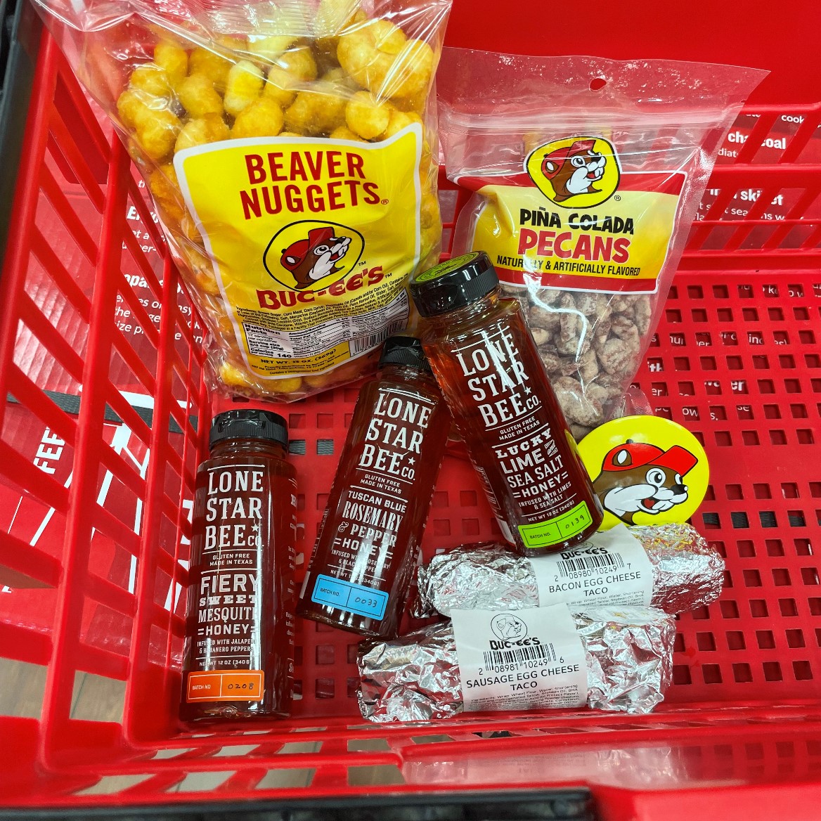 LoneStarBeeCo's tweet photo. Let's go shopping at @bucees!  Grab our infused honeys at Buc-ee's Travel Centers in Texas, Alabama, Florida, and Georgia.  

#BeaverNuggets #Bucees #TravelTexas 

Thank you @PattysHerbs  for the beautiful fresh rosemary used in our Tuscan Blue Rosemary &amp; Pepper infused honey! https://t.co/RfJp1TpqRl