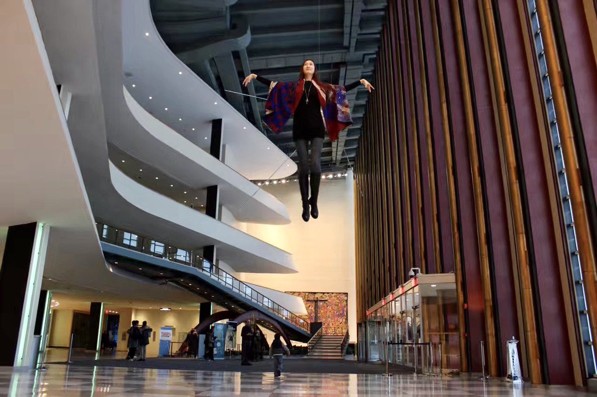 qianwen_gu's tweet photo. #photography #Photoshop #PhotoOfTheDay #photograph 

Fly above the #UnitedNations hall. Guess how I made it ?! 📷📸 [Credit to @alguiler11, photo taken in 2016 at the #UN, #NewYork city] https://t.co/Z2MuMVmlEO
