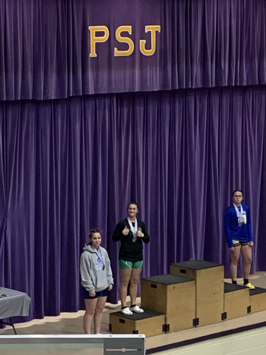 FMHSAthletics's tweet photo. Julia and Maya both placed in the afternoon session of the 2A ⁦@FHSAA⁩ Girls Weightlifting state championships. Overall ⁦@FortMyersHS⁩ sent a school record of 9 Girls to compete and 3 girls medaled with Maya Egalite medaling in both snatch and total… Go WAVE!!! https://t.co/oDhBwWYGtc