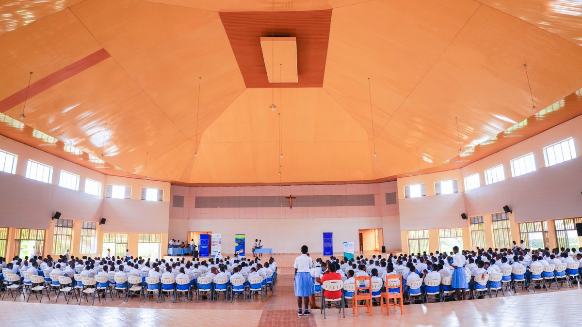 STEMWomenRwanda's tweet photo. 7th International Day of Women and Girls in Science celebration happening now at Maranyundo Girls School where #RAWISE is showcasing the importance of science diversity to the young ladies scientists in support of #EUROPEANUNION In Rwanda https://t.co/mtEZRS2qjk