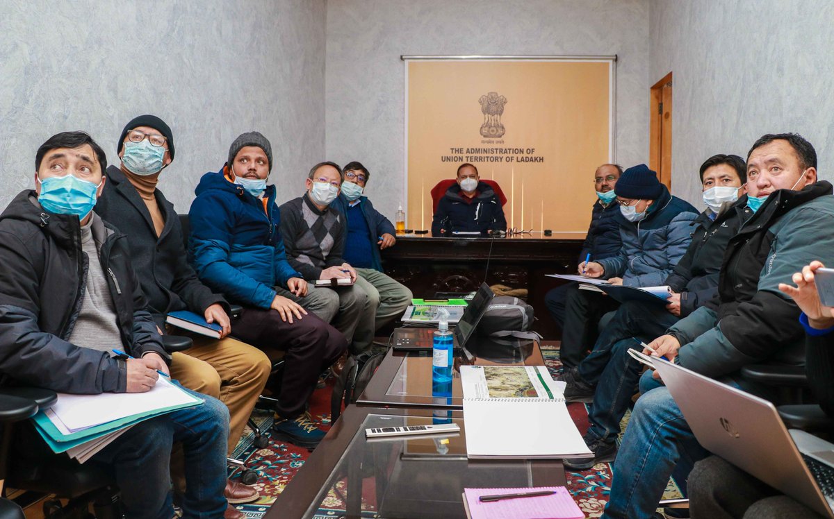 DIPR_Leh's tweet photo. Principal Secy, (Health & Medical Education), Dr. Pawan Kotwal reviews progress on #medicalcollege at Spituk Pharka & a 30 Bedded #hospital at #Tangste.
Directs concerned officials to submit DPR & finalise it by Feb 20, 2022.
Read more:
https://t.co/lYegmZtgFO
@lg_ladakh https://t.co/8L3SU5yi82