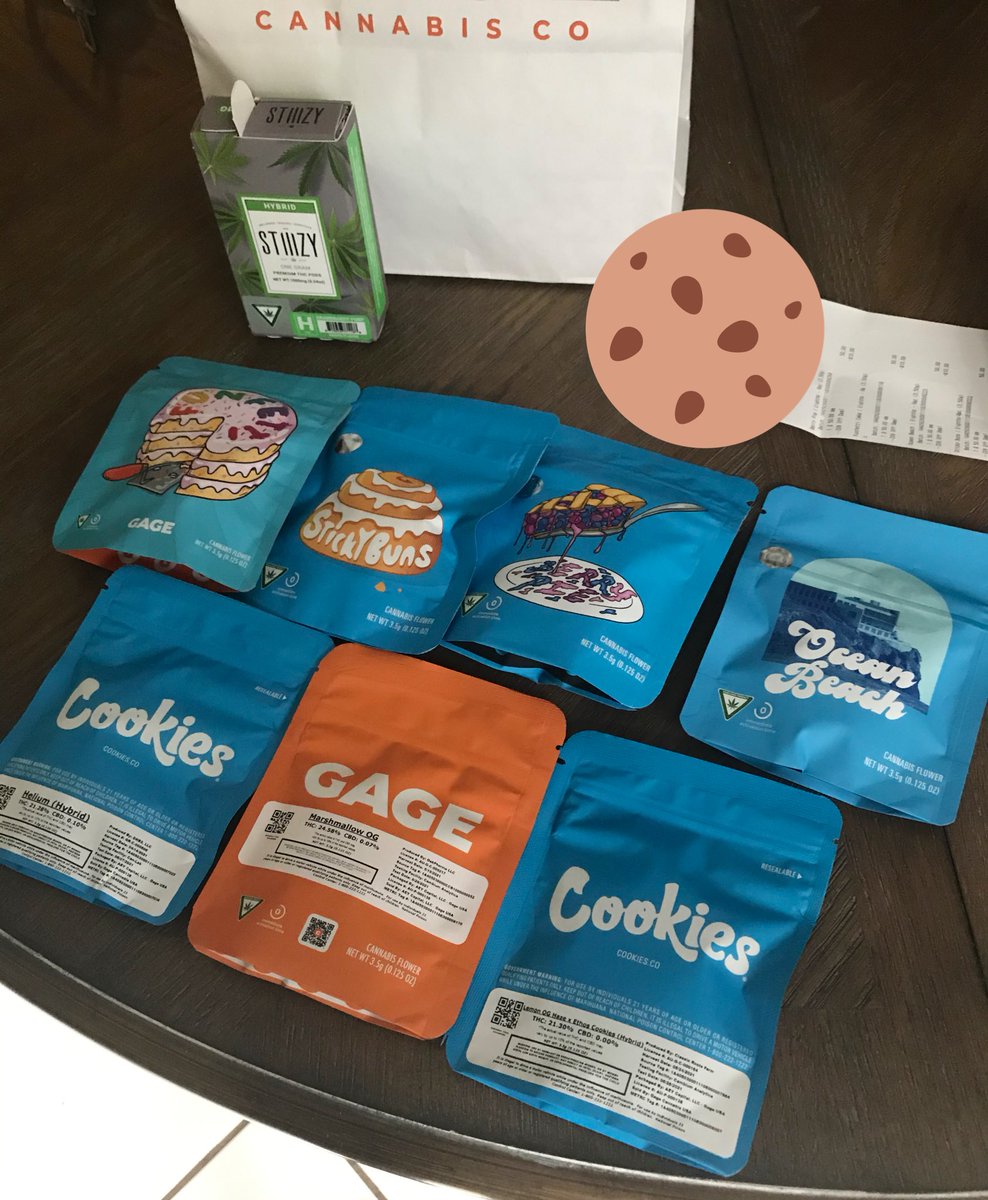 PhillyB420's tweet image. GM in honor of the homie @berner415 connecting with the @CryptoCannaClub I had to set the vibes right for the weekend!!! 💨💨💨