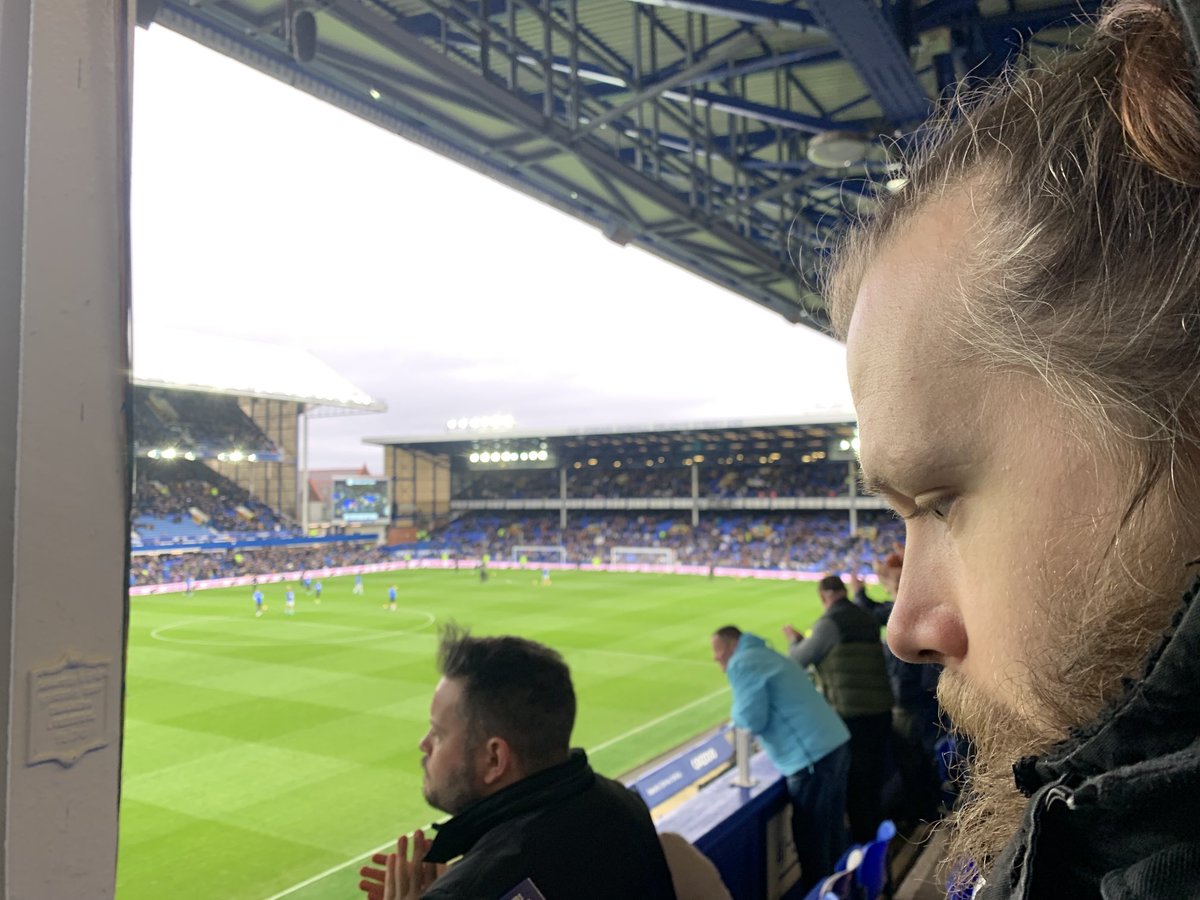 pdm30bmot's tweet photo. Alex’s first visit to Everton #MOT #LUFC #TVW https://t.co/BaYqTbmHuJ