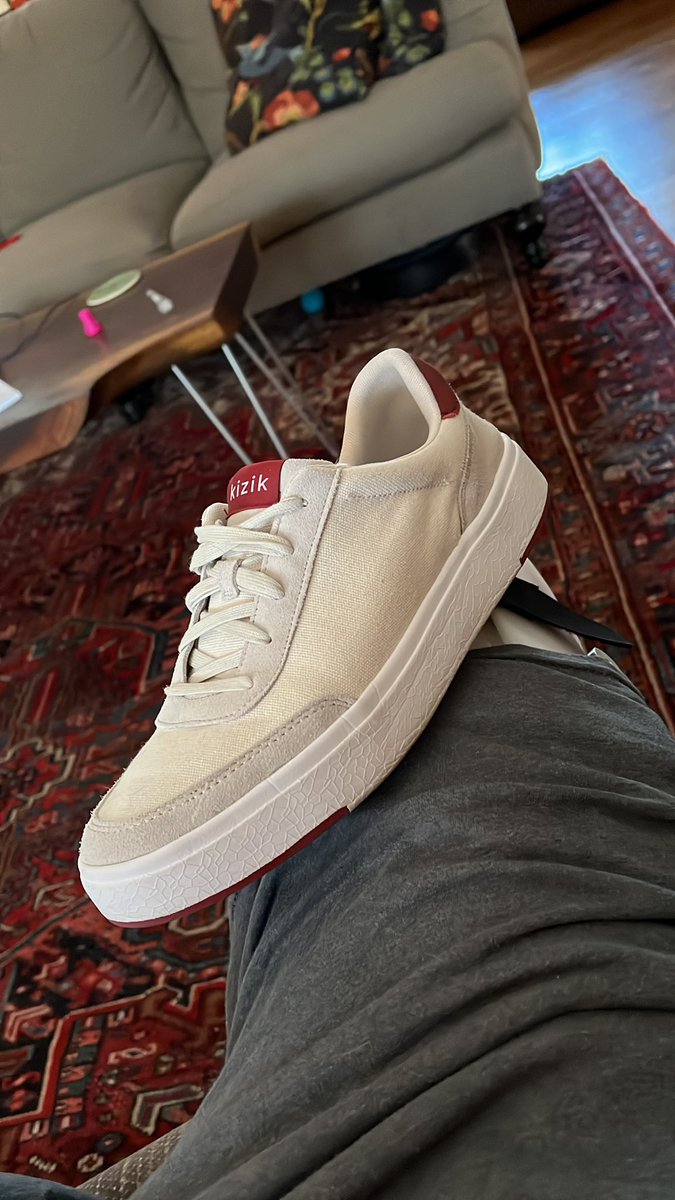 TylerCaldwell64's tweet photo. @wearkizik I just had a mobility setback. Found your sneakers that look great and I can step into. Fan for life. https://t.co/r5L0XIcihF