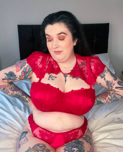 Vikki Ross tweet media