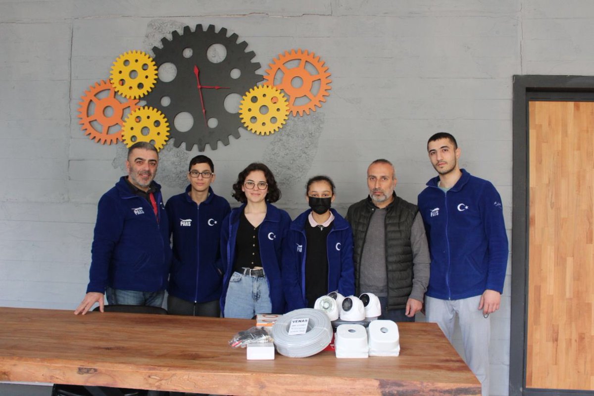 FRC6436's tweet photo. Atölyemizin 7/24 güvenliğini sağlamak üzere bizlere sponsor olup kamera desteği veren Mehmet abimize çok teşekkür ederiz.🤩🖤 https://t.co/4xLLnnvcXW