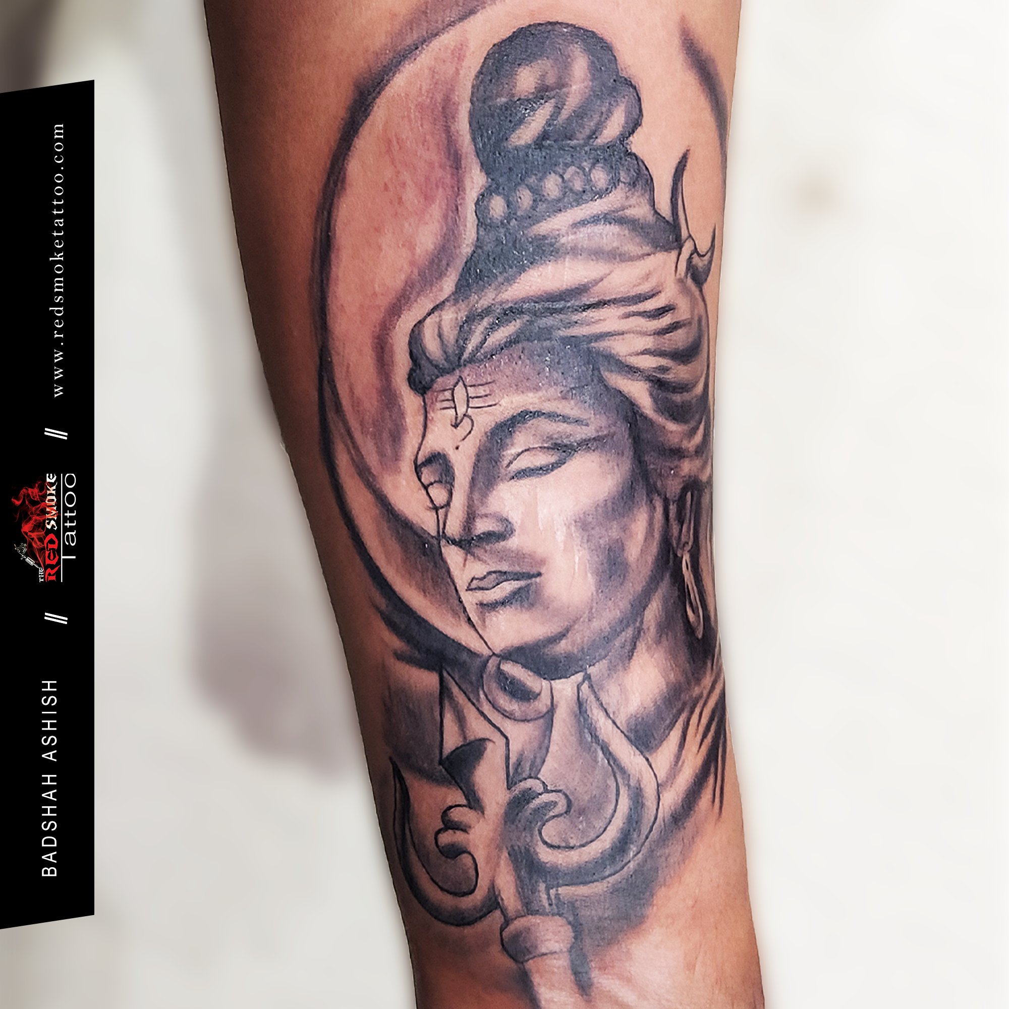 Lord Shiva's Trishul, Damru, Rudraksha Mala in Hand, Maha Mrutyunjay Matra,  Om and Third Eye in a Single Tattoo - Black Poison Tattoos