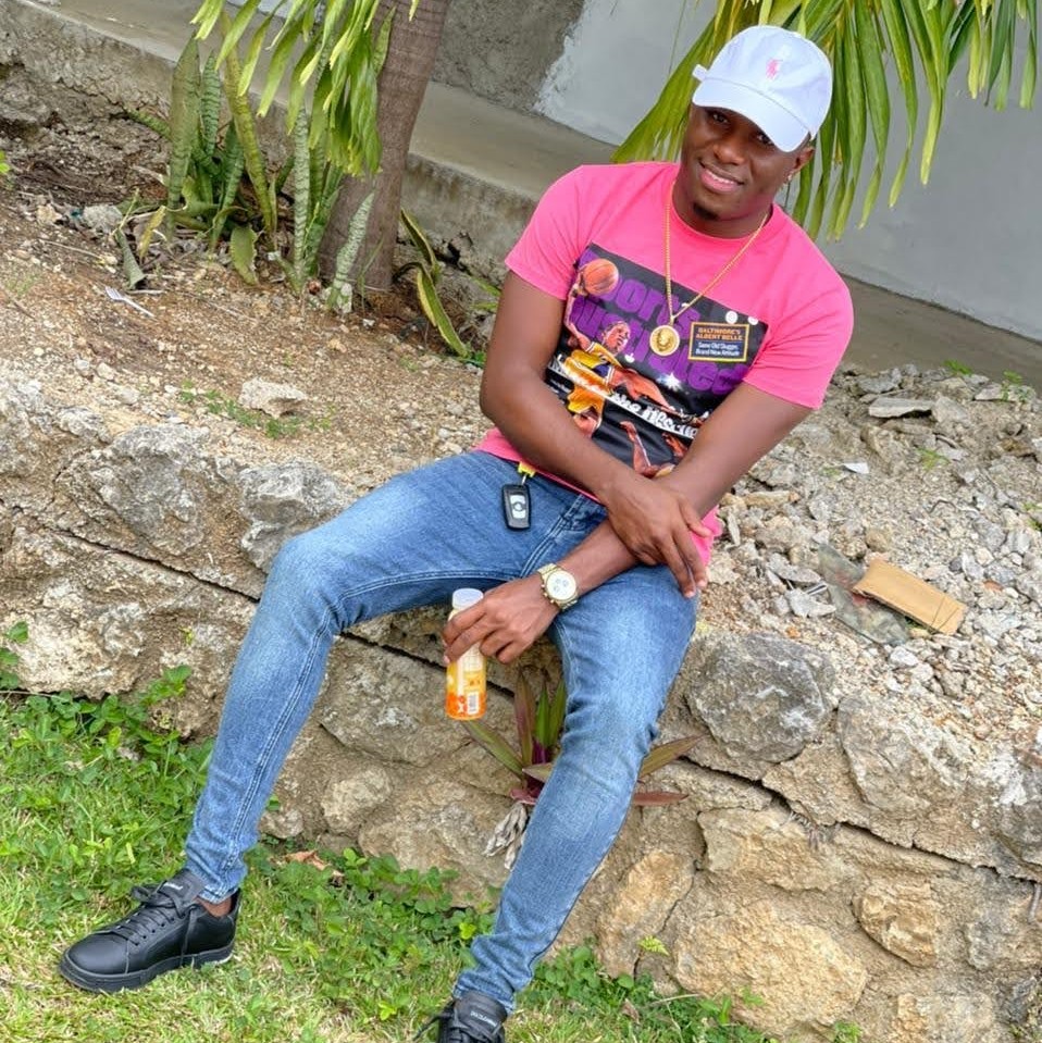 IRIE_FM's tweet photo. It's #OvaRev time right now on #the107s with @djbryan_spacekid ! Saturday morning up and live! https://t.co/FNSWiAWPGb