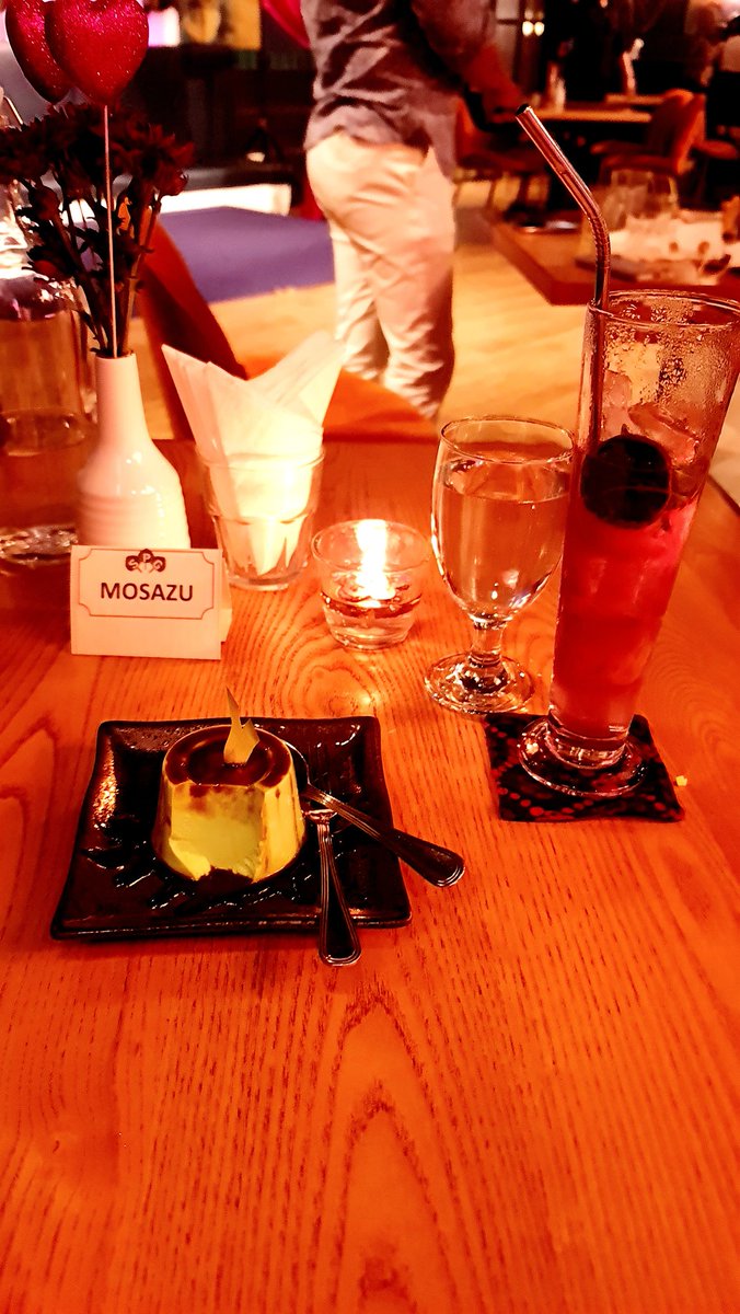 MoSaZu2024's tweet photo. The Drink & Food So yummy tummy..😋🤤🤤🤤
-Malam Pertama Mocktail.
-Pichoc Jantung Pisang Salad
-Daging Perindu Mala Grilled Black Angus Striploin Beed Served with 3 Varieties of Sambal, Ulaman & Spiced Fragrant Rice
-Pandan Budi
#KenyangPerut #Aumm https://t.co/ZpBljrZW8w