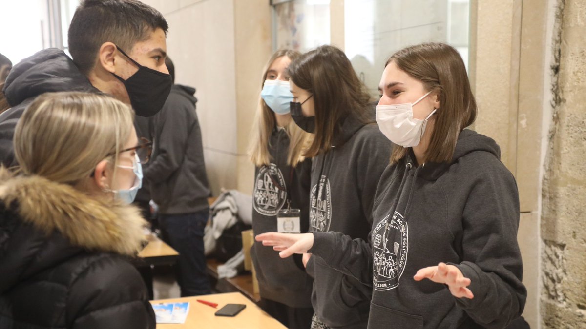 Enseignants, étudiants et personnels vous informent sur les formations de la <a href="/Faculte_DSP_UM/">Faculté Droit et Science politique de Montpellier</a> durant les #jpoUM 2022 
Des conférences sont organisées pour vous présenter les études en Droit et en Science politique.
<a href="/umontpellier/">Université de Montpellier</a>